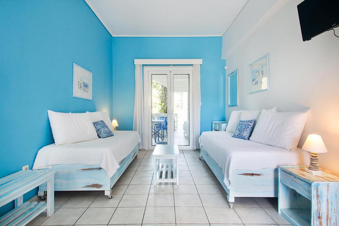 غزيلوكاسترون Daphne'S Club Hotel Apartments المظهر الخارجي الصورة