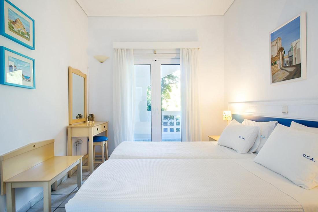 غزيلوكاسترون Daphne'S Club Hotel Apartments المظهر الخارجي الصورة