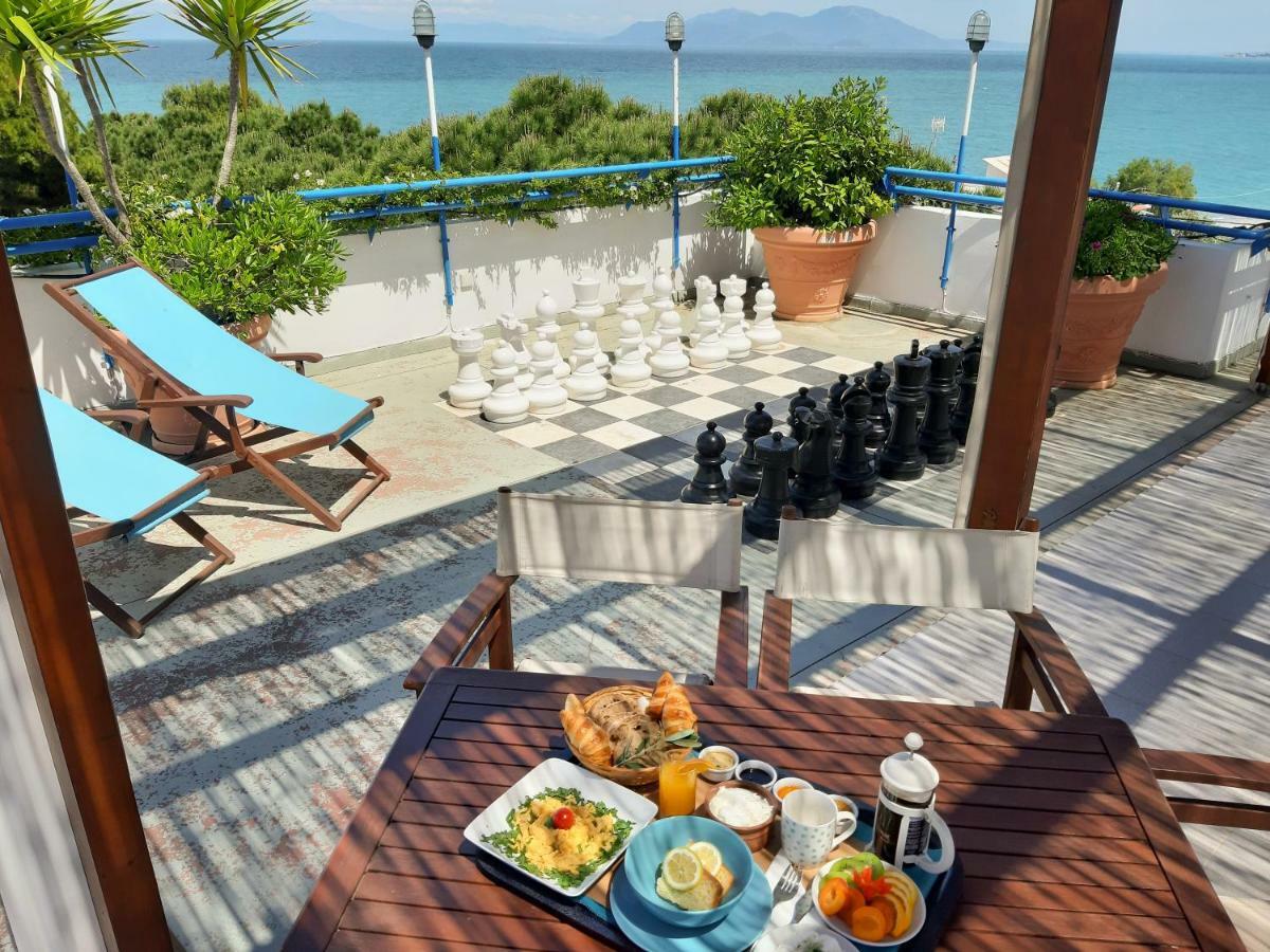 غزيلوكاسترون Daphne'S Club Hotel Apartments المظهر الخارجي الصورة